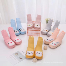 Concevez les chaussettes de coton de bébé né anti-dérapantes de nouveau-né 3D d&#39;enfant en bas âge de bébé de conception faite sur commande